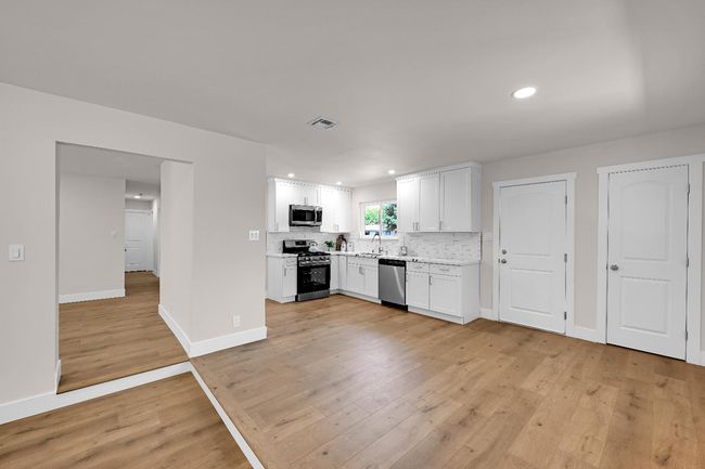 6608 Heatherwood Way, House other with 3 bedrooms, 2 bathrooms and null parking in Sacramento CA | Image 16