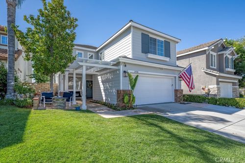 27728 Wilderness Pl, Castaic, CA, 91384-4117 | Card Image