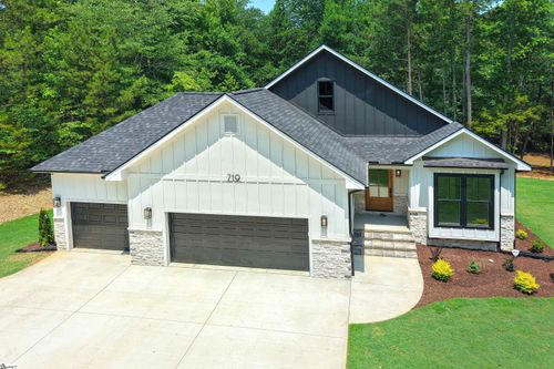 719 Pinson Farm Rd, Belton, SC, 29627-8934 | Card Image