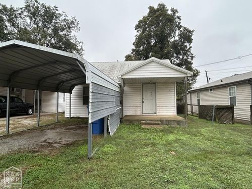 725 Sharon Cir, Corning, AR, 72422-1116 | Card Image