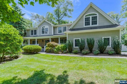217 Navajo Dr, Wyckoff, NJ, 07481-3407 | Card Image