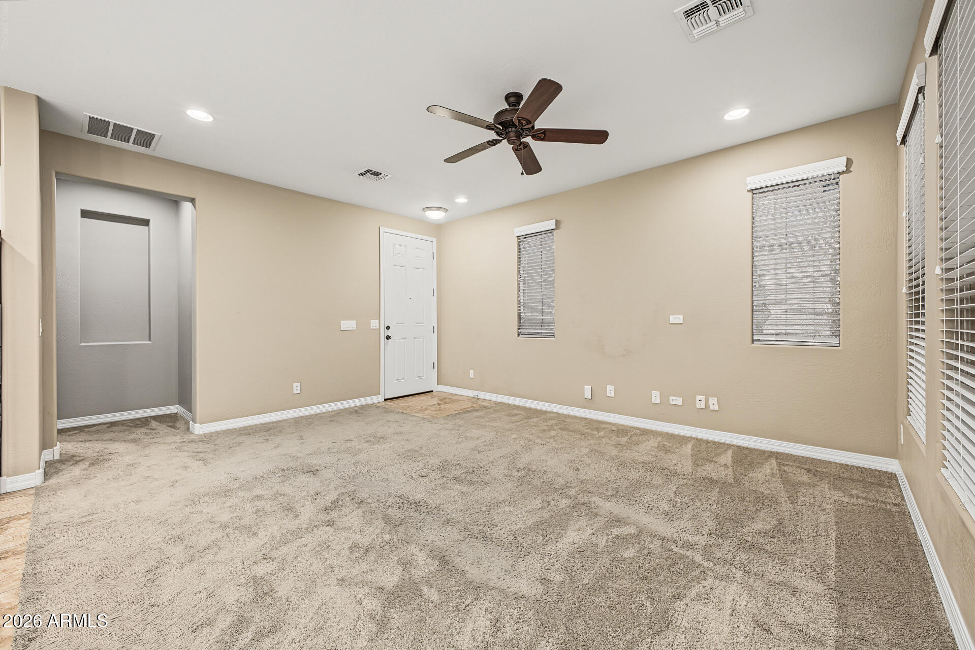 Residential Lease in Glendale 5