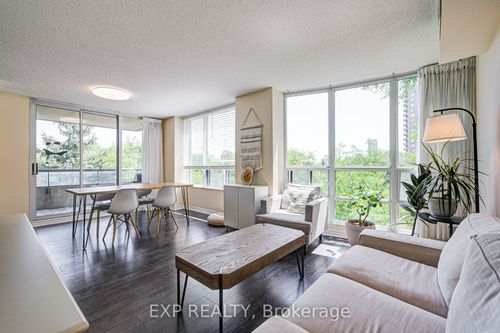605-238 Doris Ave, North York, ON, M2N6W1 | Card Image