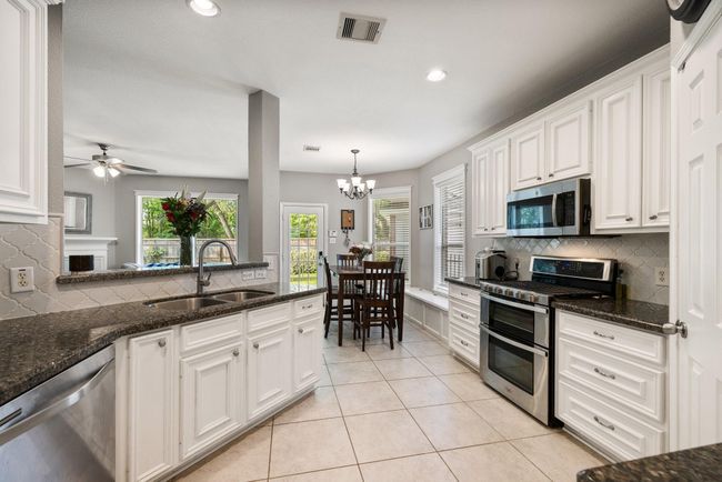 1946 Katlyn Ln, House other with 4 bedrooms, 3 bathrooms and 3 parking in Spring TX | Image 11