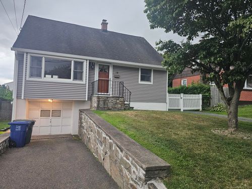 79 Hollywood Ave, Bridgeport, CT, 06606-3147 | Card Image