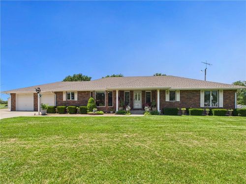 529 Se County Road Dd, Warrensburg, MO, 64093-8375 | Card Image