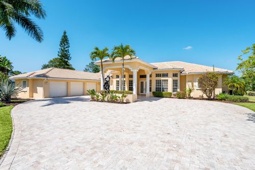 8668 Marlamoor Ln, Palm Beach Gardens, FL, 33412-1603 | Card Image