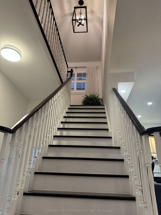 134 Snowling Dr, House other with 5 bedrooms, 4 bathrooms and 2 parking in Ajax ON | Image 39