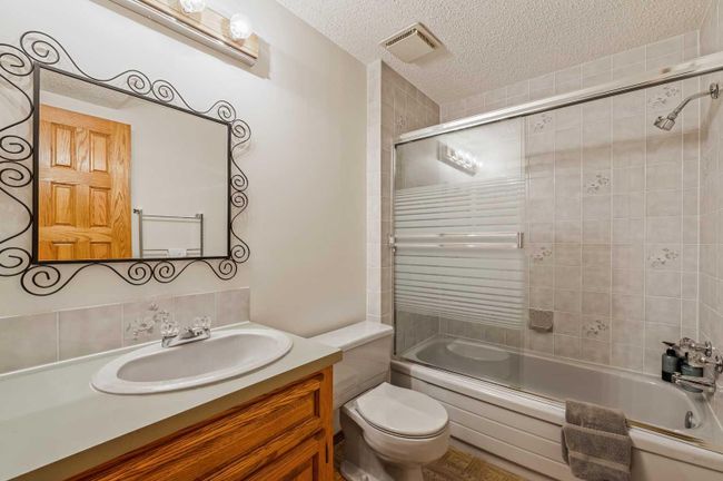 1108 Premier Way Sw, House detached with 4 bedrooms, 3 bathrooms and 4 parking in Calgary AB | Image 33