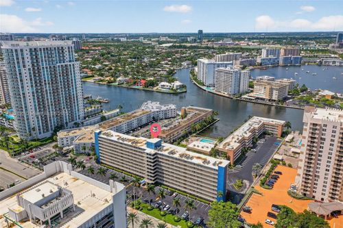 apt-212-1893 S Ocean Dr, Hallandale Beach, FL, 33009-7636 | Card Image