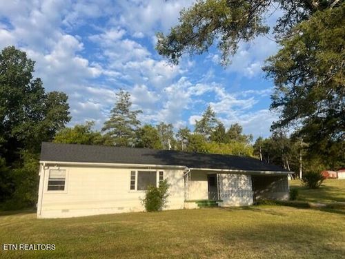3302 Highway 61 E, Luttrell, TN, 37779-2044 | Card Image