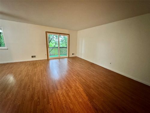 22 Albacon Rd, Nanuet, NY, 10954-4424 | Card Image
