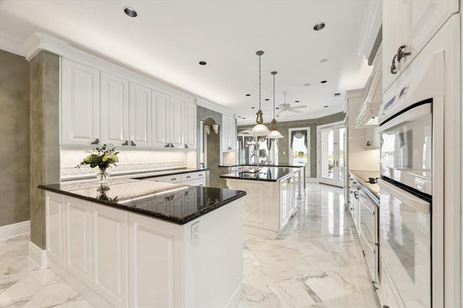 KITCHEN | Image 16