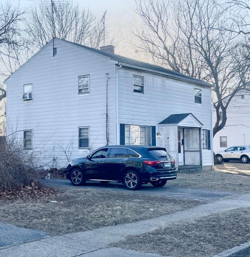 325 Mckinley Ave, Stratford, CT, 06615-7226 | Card Image