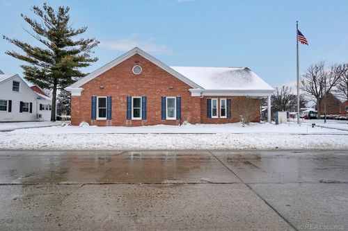 102 S 3rd St, Saint Clair, MI, 48079-5001 | Card Image