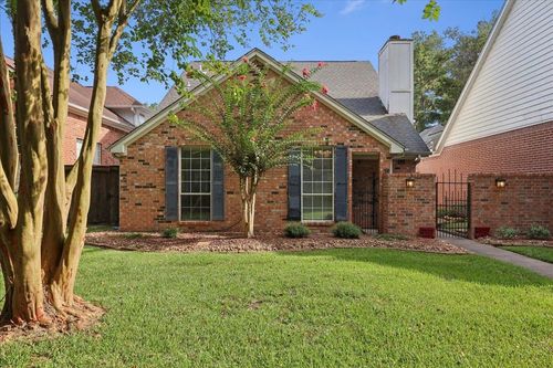 38 Sandelwood Trl, Beaumont, TX, 77706-7855 | Card Image