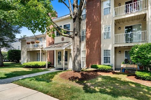 apt-4-14 Walden Dr, Natick, MA, 01760-3880 | Card Image