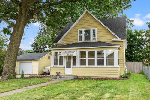 1751 Clarence St, Maplewood, MN, 55109-4512 | Card Image