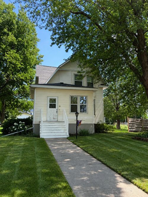 98 Vernon Ave, Morgan, MN, 56266-1285 | Card Image