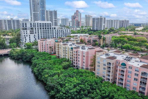 7505-19601 E Country Club Drive, Aventura, FL, 33180 | Card Image