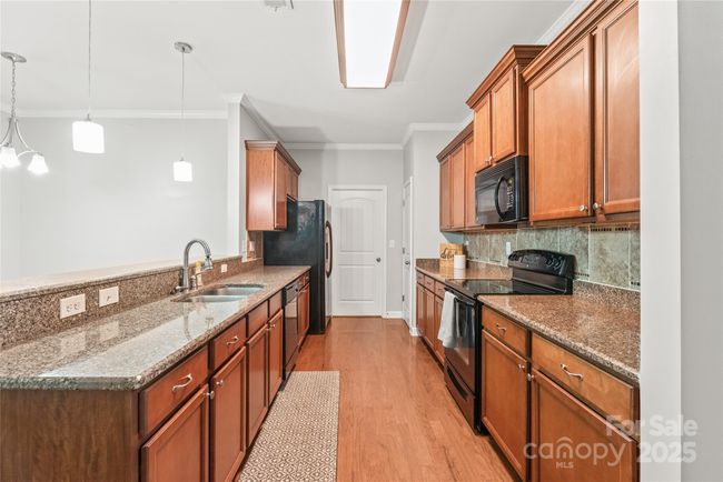 8513 Loxton Cir, Townhouse with 3 bedrooms, 3 bathrooms and null parking in Charlotte NC | Image 6