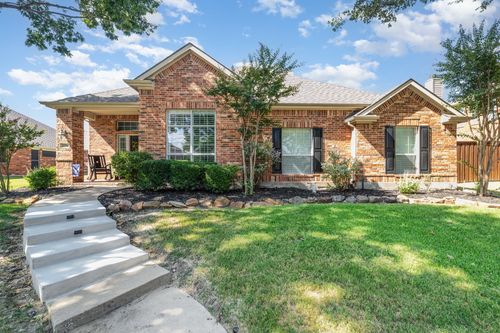 2084 Barret Dr, Frisco, TX, 75033-5206 | Card Image