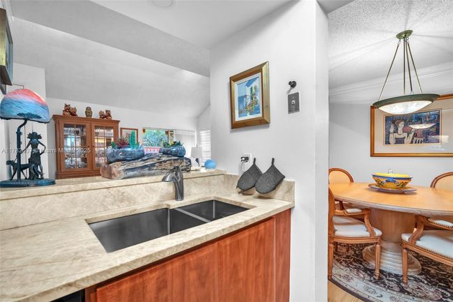 2133 Champions Way, Townhouse with 2 bedrooms, 2 bathrooms and null parking in North Lauderdale FL | Image 10