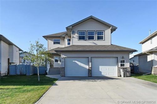 9214 128 Ave, Grande Prairie, AB, T8X1S3 | Card Image