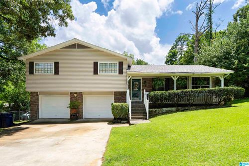 802 6th Ave Sw, Alabaster, AL, 35007-9737 | Card Image