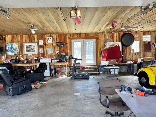 211 Stephens St, House other with 4 bedrooms, 4 bathrooms and 3 parking in Vanderbilt PA | Image 46