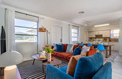 7881-7881 Sheridan St, Hollywood, FL, 33024-2535 | Card Image