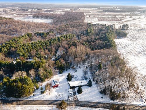 2094 S 88th Ave, Shelby, MI, 49455-9779 | Card Image