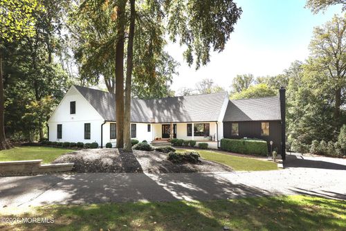 15 Hancock Ln, Middletown, NJ, 07748-2912 | Card Image