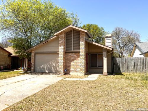 5555 Kissing Oak St, San Antonio, TX, 78247-1511 | Card Image