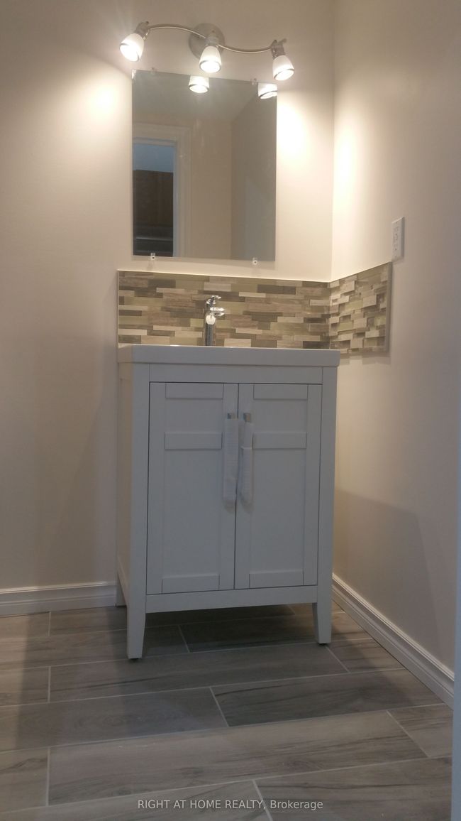 BSMNT - 957 Asleton Blvd, House other with 2 bedrooms, 1 bathrooms and 1 parking in Milton ON | Image 13