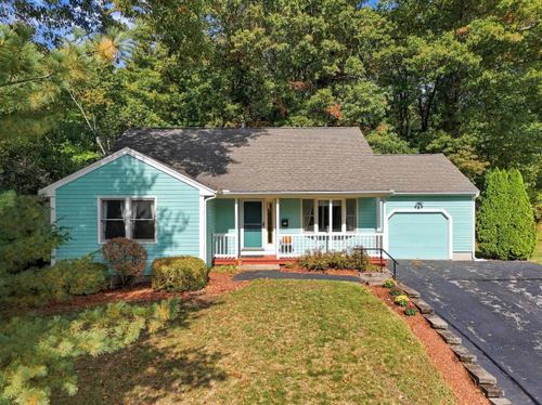 3 Sterling Way, Hudson, NH, 03051-3717 | Card Image