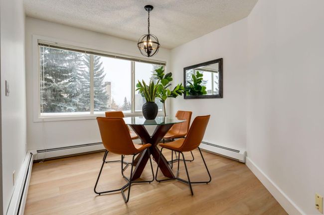 3 - 118 Village Hts Sw, Condo with 2 bedrooms, 2 bathrooms and 1 parking in Calgary AB | Image 6
