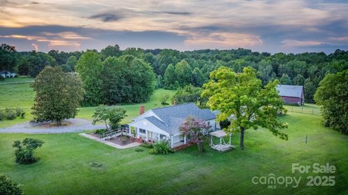 5486 Sherrills Ford Rd, Catawba, NC, 28609-9005 | Card Image
