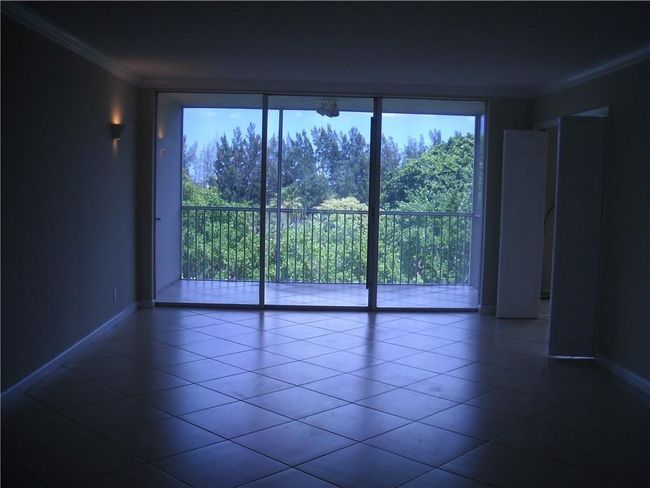 APT-503 - 2650 S Course Dr, Condo with 2 bedrooms, 2 bathrooms and null parking in Pompano Beach FL | Image 13