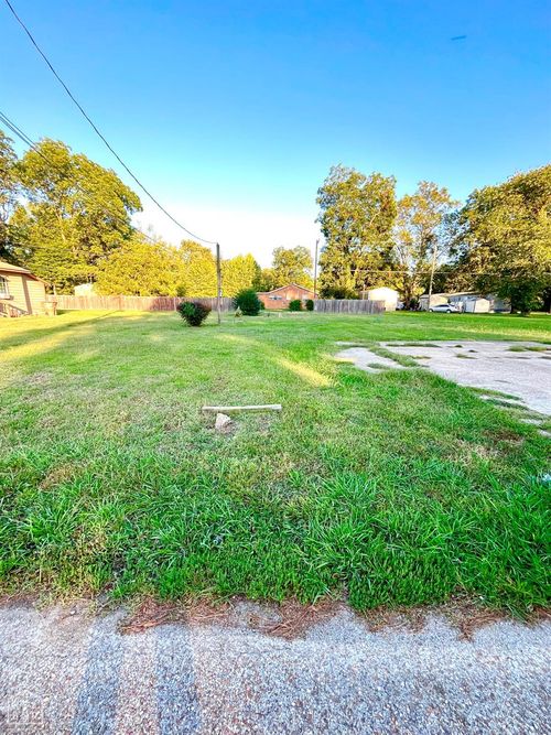 636 C St, Wynne, AR, 72396-2108 | Card Image