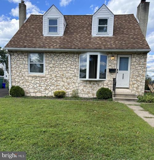 3525 Dixon Ave, BRISTOL, PA, 19007-2519 | Card Image