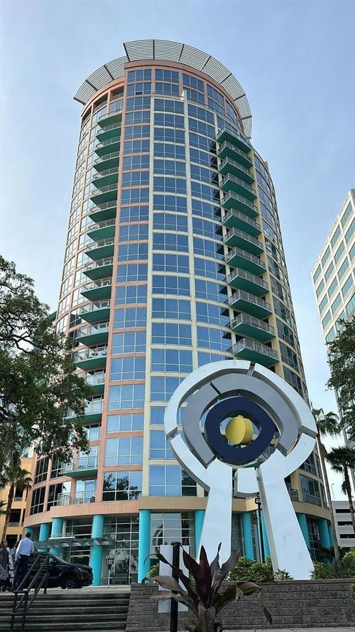 unit-1713-322 E Central Blvd, ORLANDO, FL, 32801-4353 | Card Image