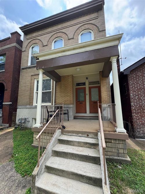 3824 Folsom Ave, Saint Louis, MO, 63110-2612 | Card Image