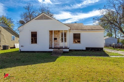 2424 Broadway Dr, Bossier City, LA, 71111-3537 | Card Image