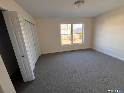 unit-3-2470 Boston Post Rd, Guilford, CT, 06437-1467 | Card Image