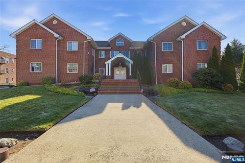 199 Union Ave, Rutherford, NJ, 07070-3505 | Card Image