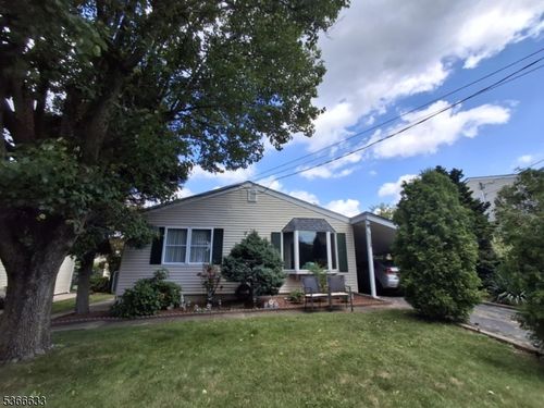 85 Pinetree Dr, Parlin, NJ, 08859-1156 | Card Image