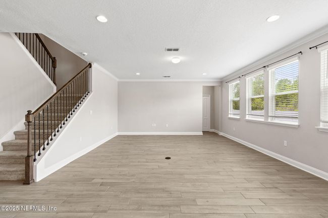 Living room downstairs | Image 22