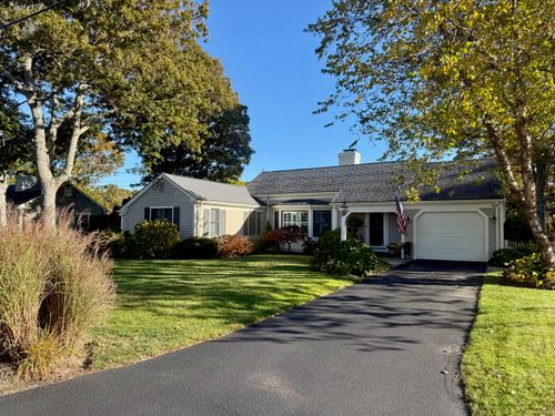 91 Chipping Green Cir, South Yarmouth, MA, 02664-2005 | Card Image