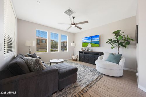 104-4100 S Pinelake Way, Chandler, AZ, 85249-5698 | Card Image